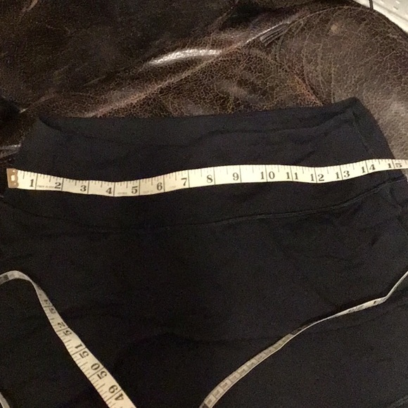 Athleta skirt with attached leggings Size M - Picture 5 of 7